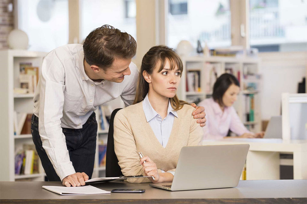 How To Handle Sexual Harassment Issues In A Hostile Work Environment In Texas?